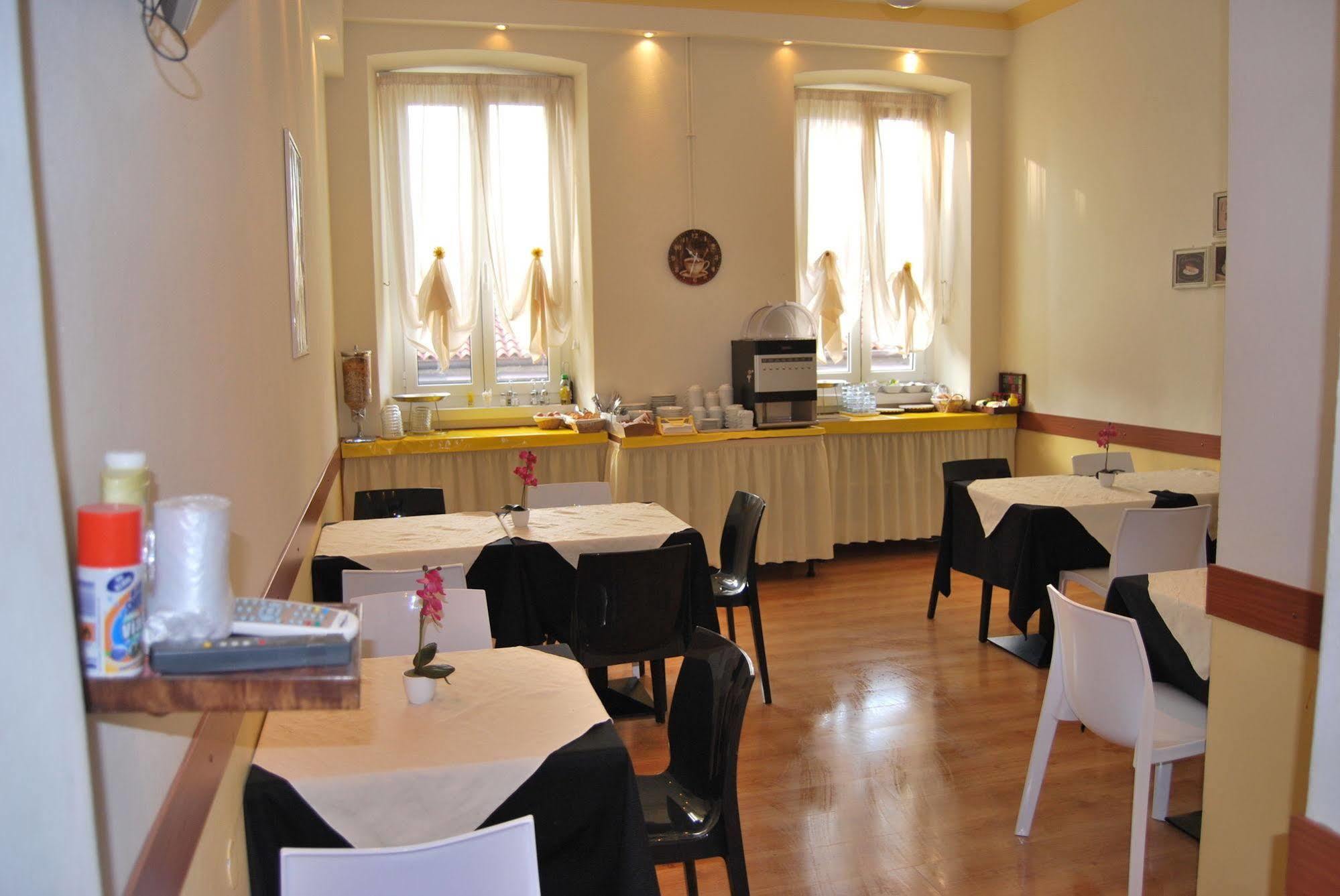 Hotel Alabarda Trieste Exterior foto