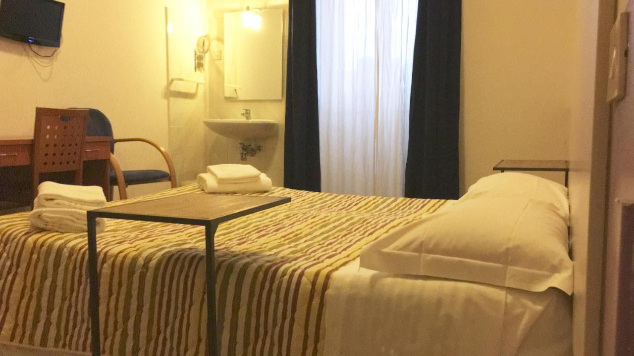 Hotel Alabarda Trieste Exterior foto
